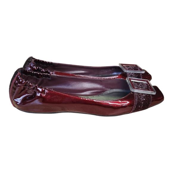 BCBGirls Patent Leather Dark Red Ballet Slip-on Flat Shoe Women Sz 8.5 Like NEW - Picture 4 of 8
